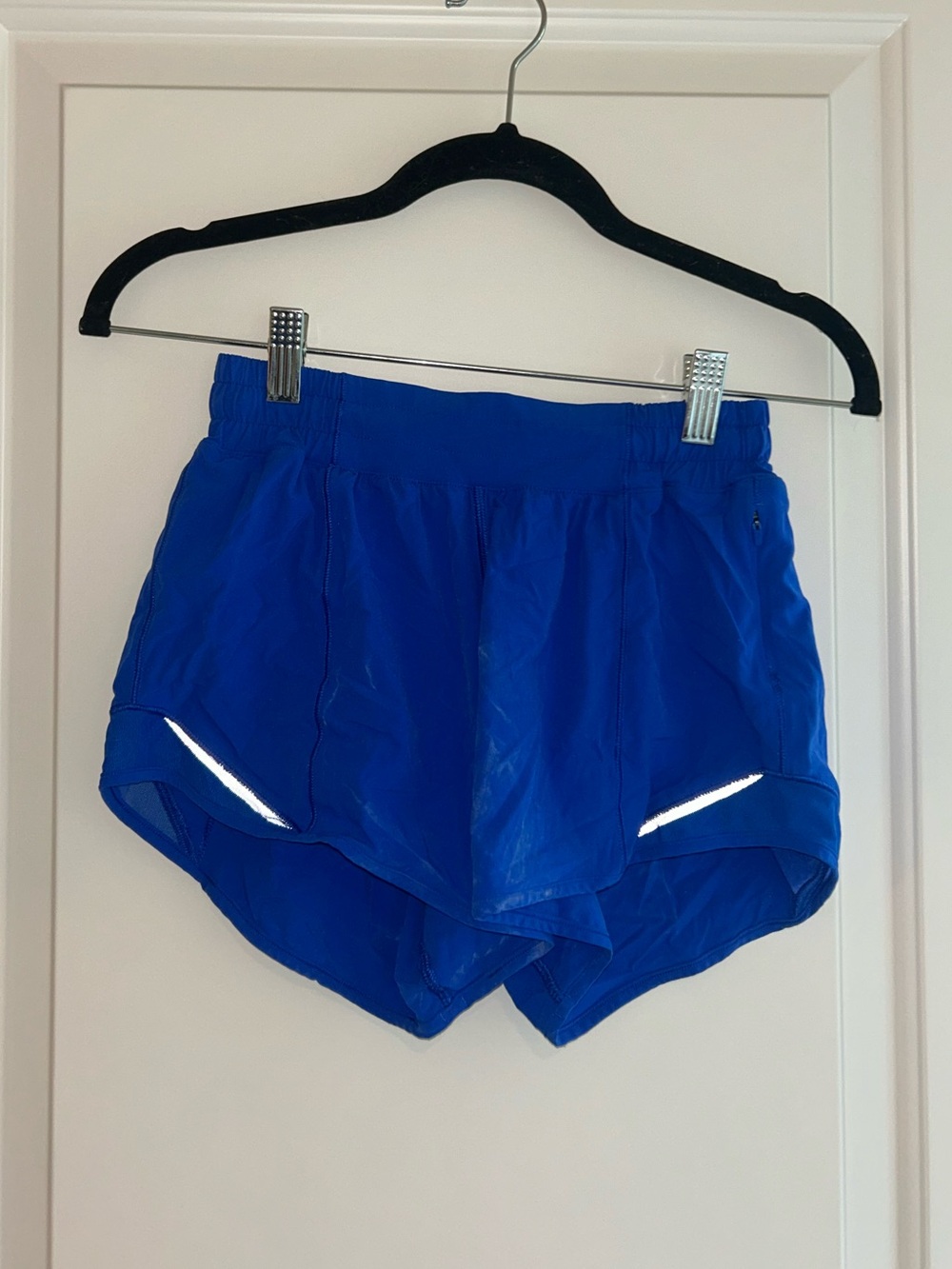Lululemon Hotty Hot shorts high rise lined short 4”